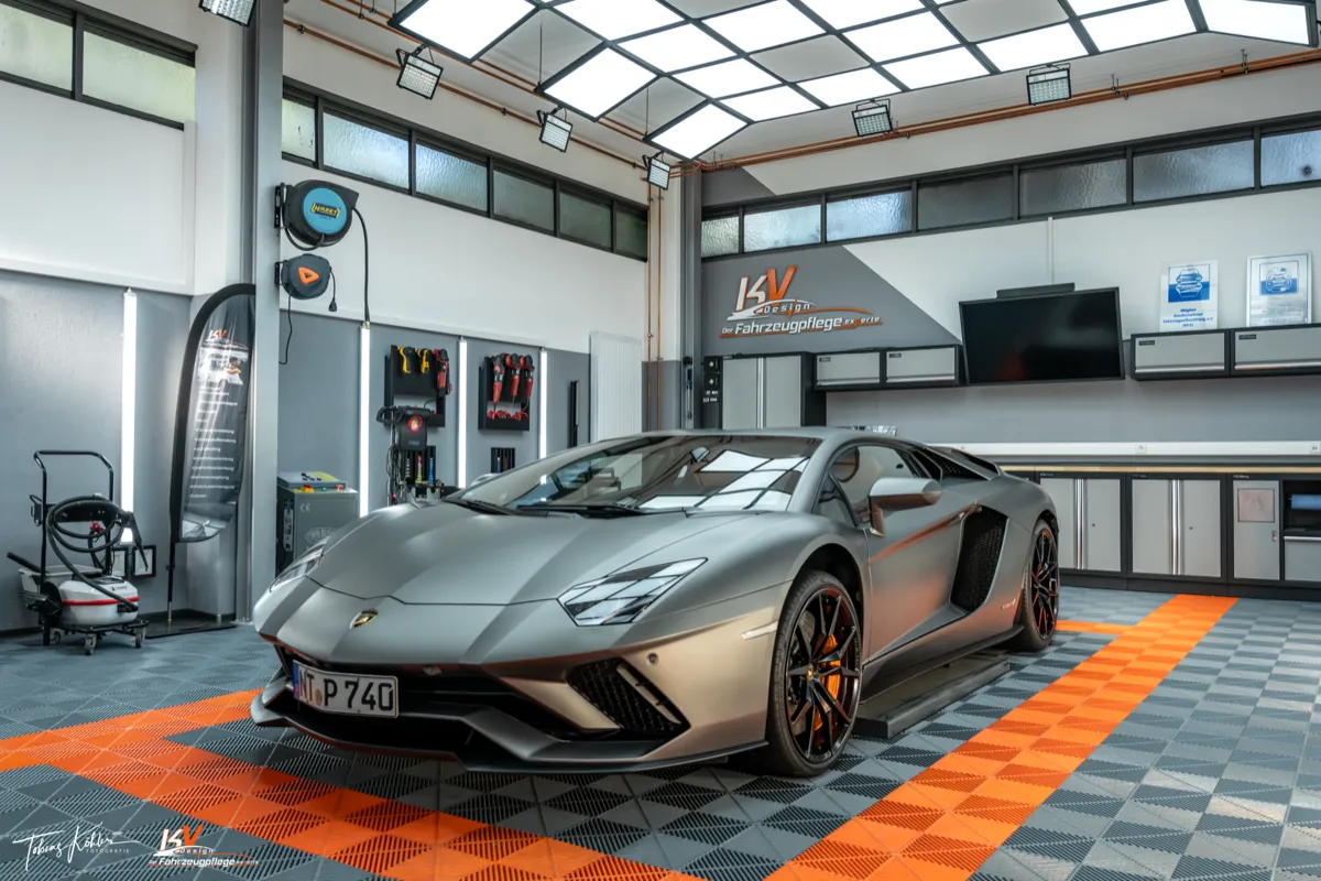 Lamborghini Aventador S — Mattlack-Pflege & Interieur-Detailing
