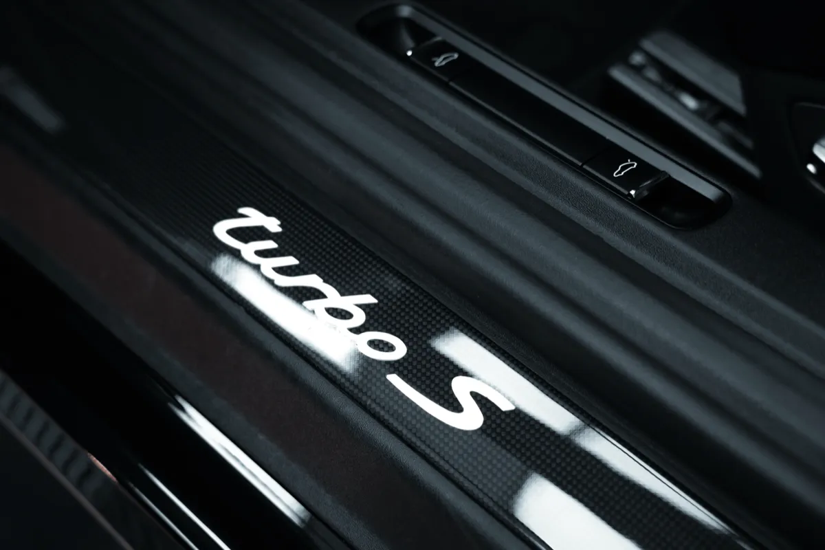 Porsche 911 Turbo S — High-End Lackkorrektur & Langzeitschutz — Bild 4