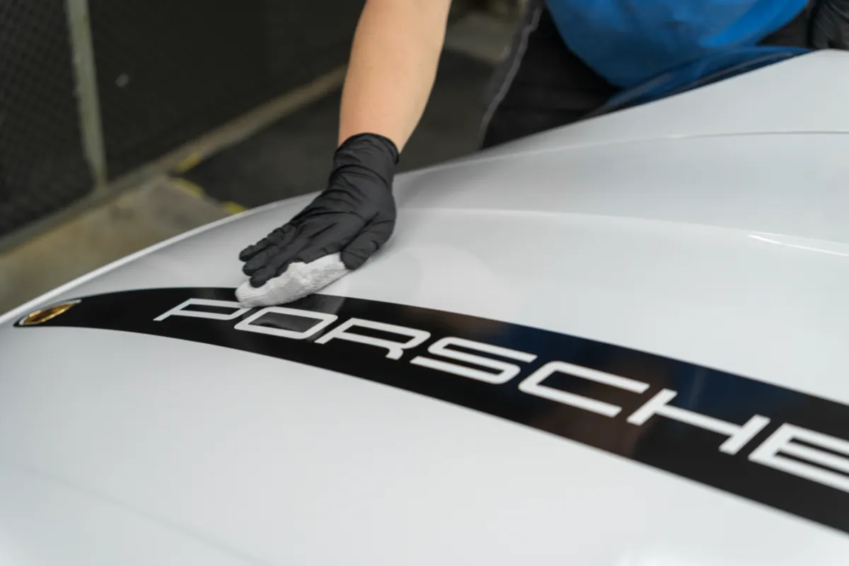 Porsche 911 Targa 4 GTS — Detailreinigung & Keramikversiegelung — Bild 2